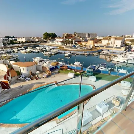 Trebol Climatizado Y Piscina Roses